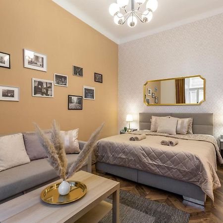Central Quentin Home With Sauna Next To The New York Cafe Budapest Exterior photo